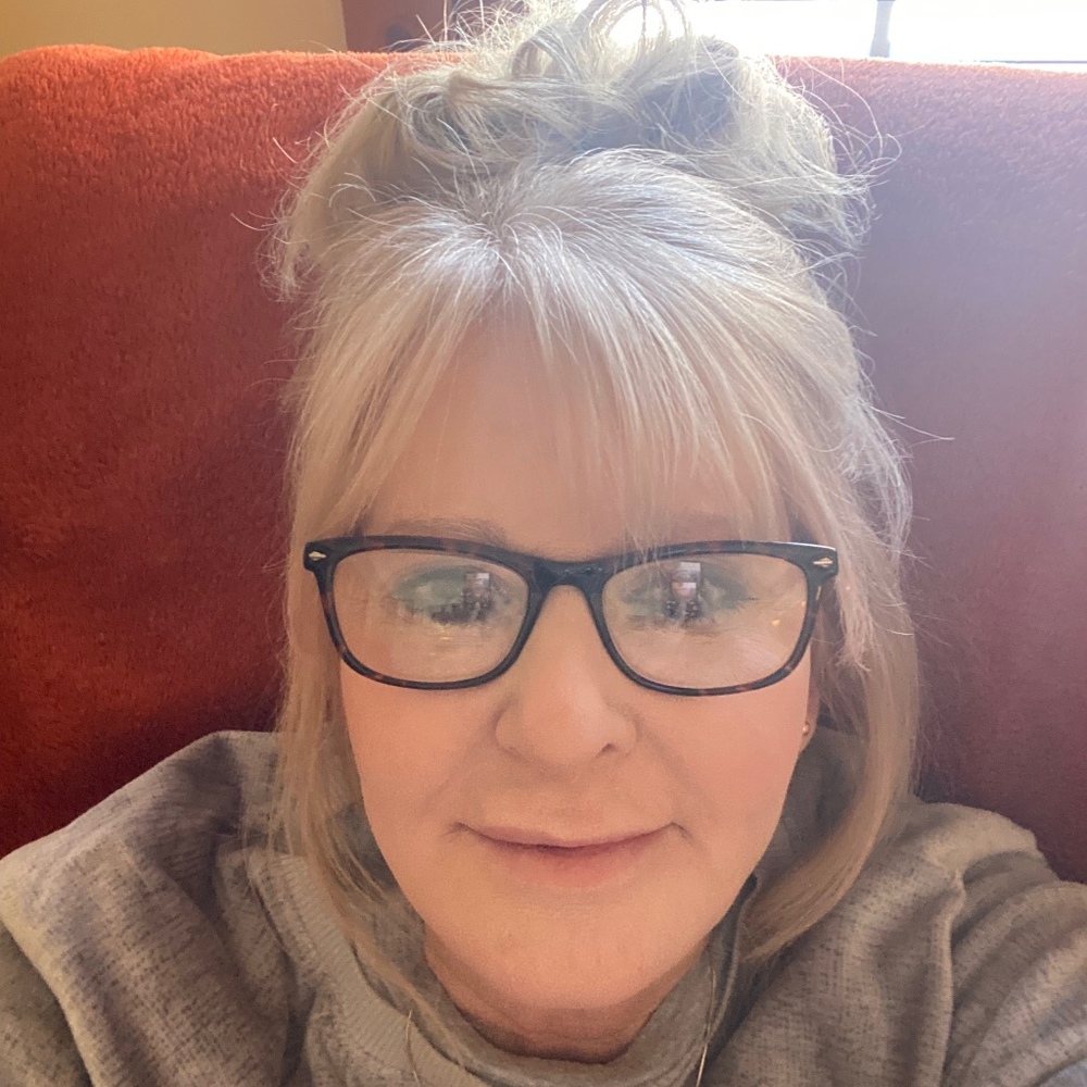 Meet your Posher, Posh